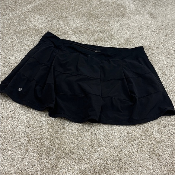 Lululemon skirt - Picture 3 of 4